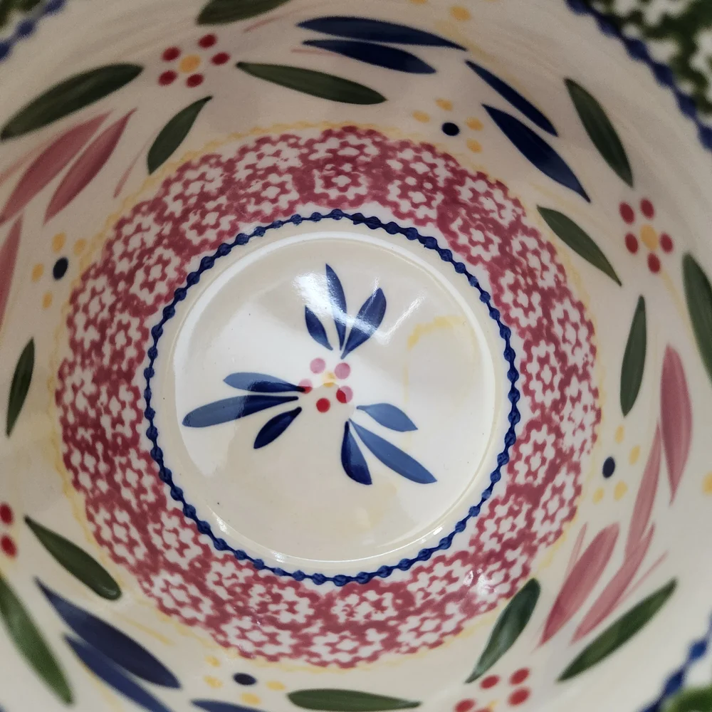 Temp-Tations Old World by Tara Confetti 1 QT Bowl